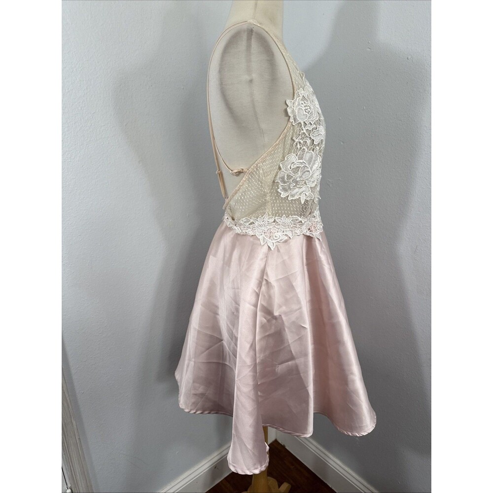 A Peach‎ Dress Womens M Champagne Strapppy Back Feminine Party Events Y2K - Picture 3 of 11